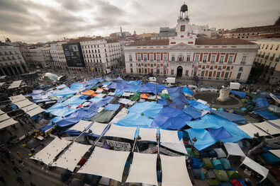 La acampada atrasa el programa de Hispanidad
