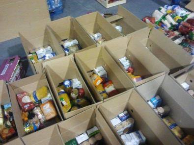 La Junta de Compensación de Valdebebas ha donado cinco toneladas de alimentos a seis parroquias.