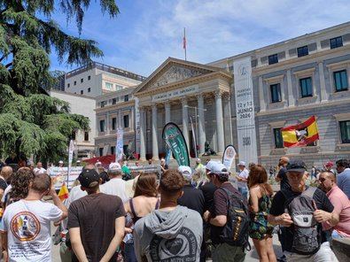 Respecto al reconocimiento como profesión de riesgo, una reivindicación histórica de los militares, Defensa inició a principios de este año los trámites para acometerlo, pero ATME reprocha la falta de avances.