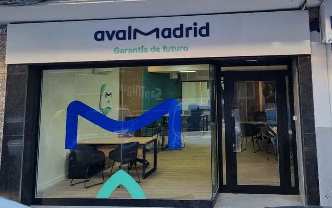 La Sociedad de Garantía Recíproca Avalmadrid ha anunciado una línea especial de avales gratuitos para todas las empresas y autónomos afectados por los incendios sufridos en la Comunidad de Madrid.