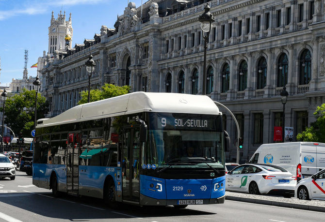 Los autobuses de EMT Madrid han transportado a más de 57,2 millones de viajeros durante los periodos de gratuidad, de los cuales 11,9 eran usuarios no habituales del transporte público.