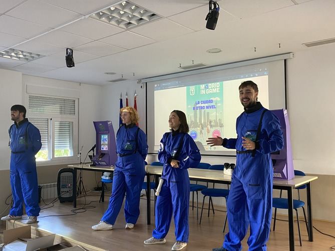 Según explica el concejal delegado de Innovación y Emprendimiento, Ángel Niño, “el objetivo es informar a estudiantes de bachillerato y formación profesional sobre las salidas profesionales en la industria del videojuego y la amplia oferta de estudios superiores enfocados al sector”.