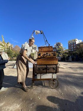 Los presentes, además, han podido asistir a la representación de la obra de teatro-circo familiar 'Los Viajes de Bowa', de la mano de la compañía La Gata Japonesa.