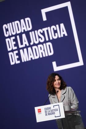 Según ha explicado la presidenta regional, el próximo año estarán finalizados el TSJM, la Audiencia Provincial y los juzgados de Primera Instancia, y en 2028 el resto de órdenes jurisdiccionales.