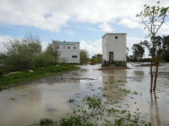 Esto lleva a un incremento de los eventos de precipitaciones elevadas, especialmente a finales de otoño, relacionado de forma probable con un mar Mediterráneo más cálido.