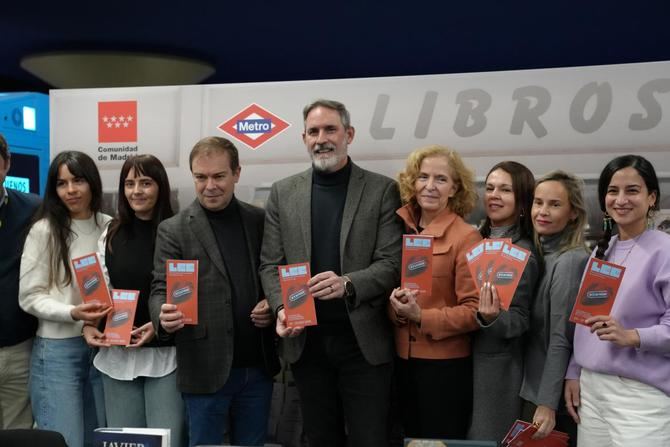 Han participado Javier Sierra, Lana Corujo, Adriana Murad Konings, Ana Jaren & Cristina Onoro, Megan Maxwell, Sandra Miro, Elisa Fernandez Guzman, Nuria Labari y Javier Ramos.