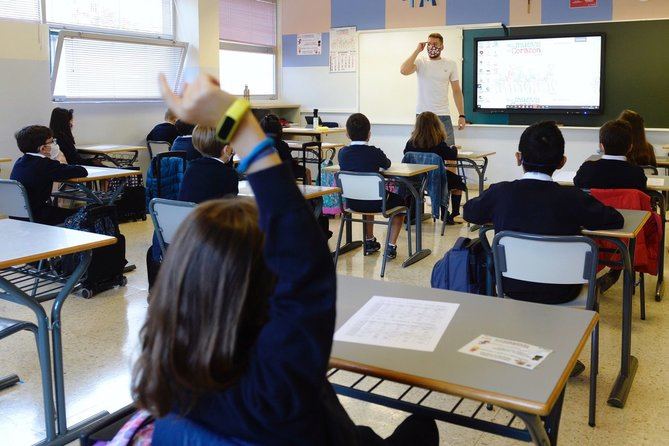 Los alumnos de Primaria y los de 1º y 2º de la ESO contarán con educación presencial y medidas Covid. Los de FP Básica y FP Grado Medio tendrán semipresencialidad, al igual que 3º y 4º de ESO y Bachillerato.