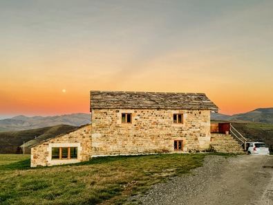 Este evento astronómico, que será visible desde múltiples puntos del país por primera vez en más de un siglo, está impulsando de forma significativa el turismo en municipios rurales de comunidades como Aragón, Castilla-La Mancha, Cataluña, la Comunidad Valenciana y Baleares.