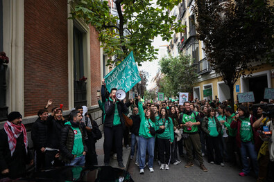 Ayuso tacha de "violentas" las manifestaciones