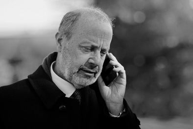 Sobre las tareas que quedarán pendientes para el que sea sucesor de Francisco, Vian señala que le tocará sanar la 'polarización' y la 'división' en la Iglesia; 'asegurar la unidad' y 'reformar la manera de ejercer el primado papal', pues, a su juicio, 'no puede ser ejercido de manera tan solitaria' como lo ha hecho Bergoglio.