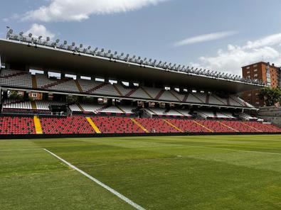 Dudas sobre el futuro del Estadio de Vallecas