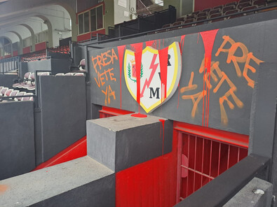 Asalto y vandalismo, en el Estadio de Vallecas