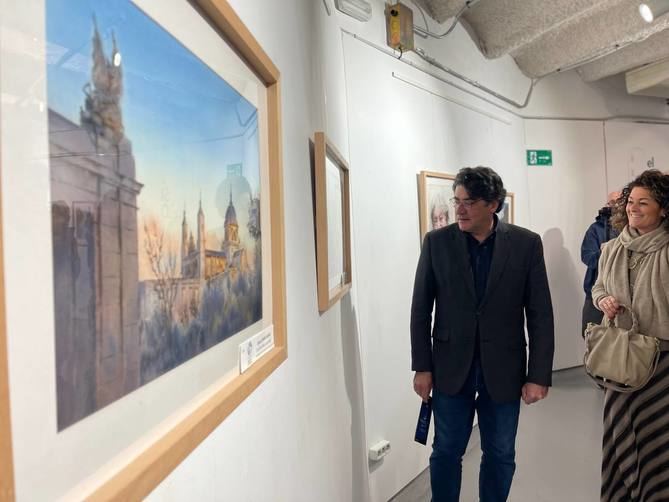 El concejal de Hortaleza, David Pérez, ha inaugurado este lunes la muestra 'Temas de Madrid', una colección de acuarelas que representa 'la esencia de la ciudad', con la que se pone en marcha la programación anual de exposiciones en el Silo del distrito.
