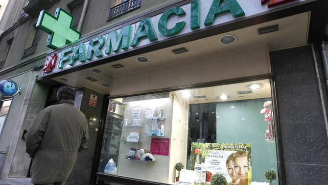 Incofarmacia nació en noviembre, mediante una campaña de recogida de fondos para ayudar a familias vulnerables del barrio de Villaverde Alto en la compra de medicamentos.