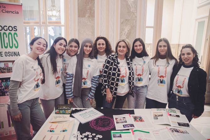 La ministra de Educación, Formación Profesional y Deportes ha participado en la III Feria de la Mujer y la Niña en la Ciencia, celebrada en la sede del Ministerio.