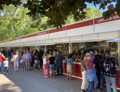 Landero abre la Feria del Libro de Viejo