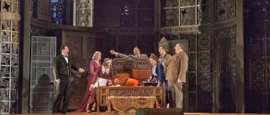 Esta comedia tuvo su estreno mundial en Viena en 1786 y se trata de una ópera profundamente humana. Es una grandiosa combinación entre la música de Mozart en el apogeo de su talento y del genial libreto escrito por Lorenzo Da Ponte, libretista habitual del compositor.
