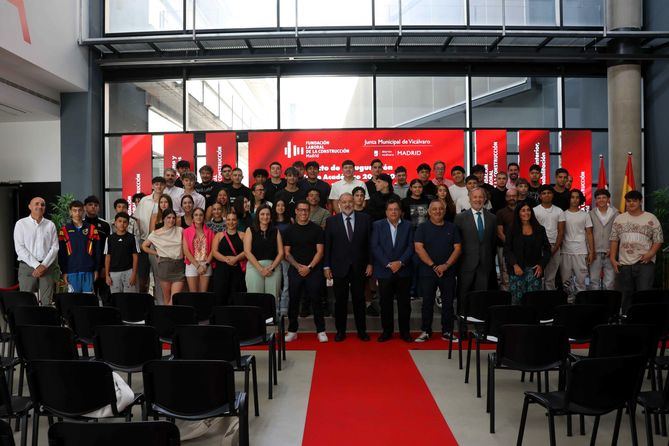 Los representantes institucionales han puesto en valor la importancia de cualificar a las nuevas generaciones, para facilitar su inserción laboral en un sector que, pese a su alta empleabilidad, afronta un serio desafío de relevo generacional.
