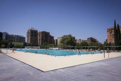 Las piscinas del barrio del Pilar, abiertas