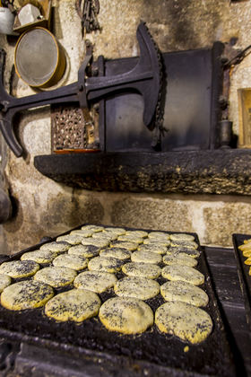 Recetas sencillas para elaborar postres tradicionales y muy ricos de la cocina sefardí