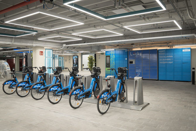 La futura infraestructura de Colón, que se licitará a lo largo de 2026, contará con 4.000 m2 equipados con puntos de recarga, plazas de carga y descarga, reparto de última milla, cross-docking, además de un hub de movilidad sostenible con más de 1.300 m2.