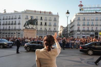 Isabel Díaz Ayuso alcanza el ecuador de su legislatura, con proyectos clave para la Comunidad de Madrid.
