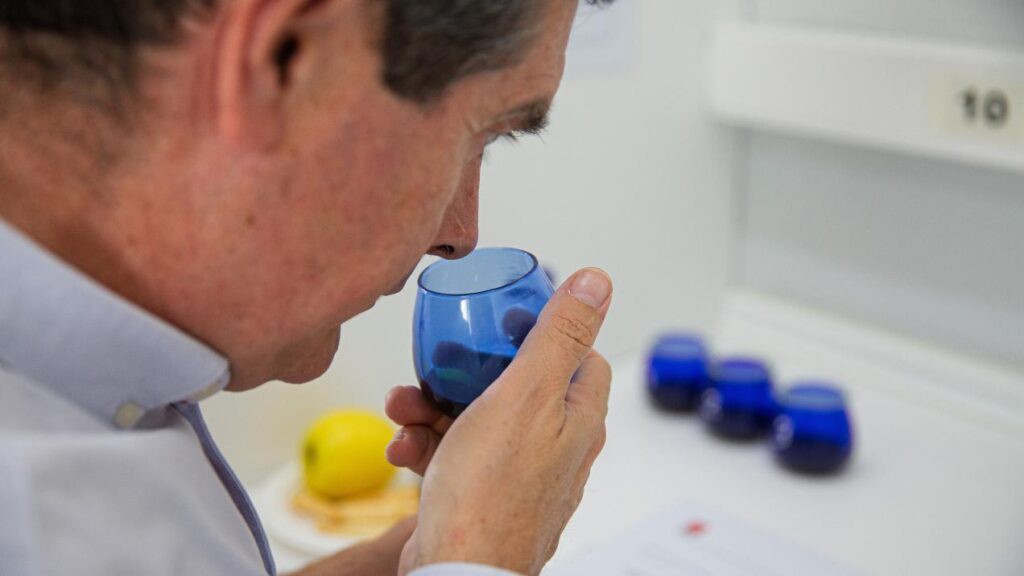 Madrid lanza su primer Concurso de Catadores de Aceite de Oliva Virgen para promover la excelencia del sector