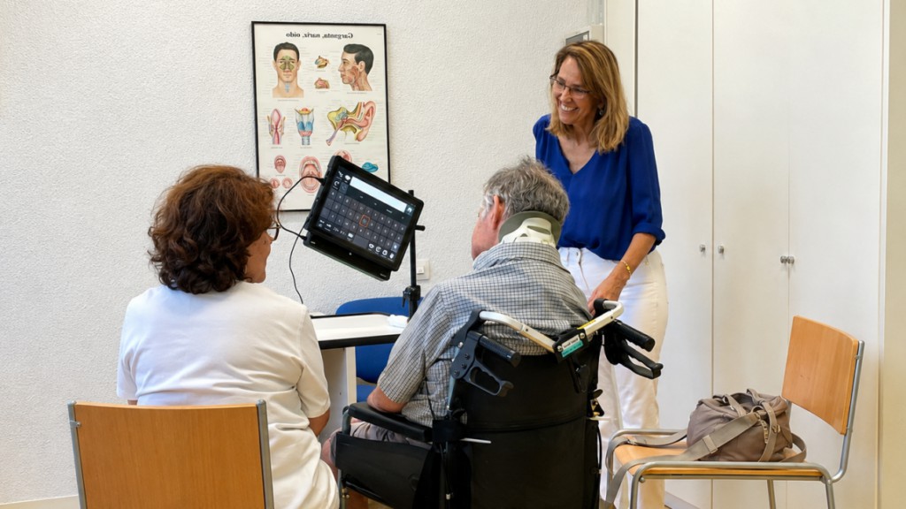 Madrid ofrece sistemas de comunicación gratuitos para pacientes con ELA y enfermedades neuromotoras graves