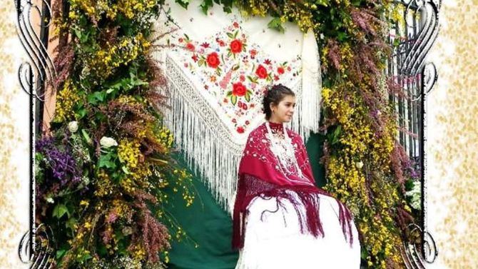 Las calles de Lavapiés, en el distrito de Centro, volverán a acoger un año más la celebración de la tradicional fiesta de Las Mayas, un rito ancestral declarado Bien de Interés Cultural (BIC) por la Comunidad de Madrid en 2023, que celebra la llegada de la primavera y tiene como protagonistas a niñas.