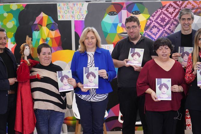 Este recopilatorio, del que se han publicado 700 ejemplares, se ha presentado en la Biblioteca Pública Municipal de San Fermín, en el distrito de Usera.