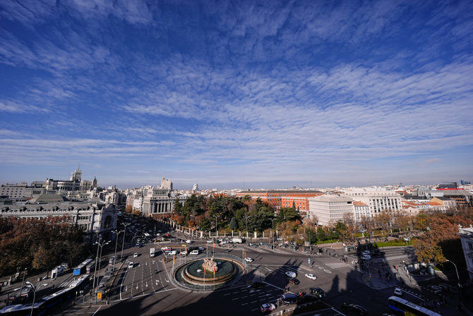 La Estrategia de Sostenibilidad Ambiental de la capital se ha consolidado como referente mundial al permitir cumplir con la directiva de calidad del aire, batir récords en materia de movilidad sostenible y llevar a Madrid a ser designada como Ciudad Misión de la UE.