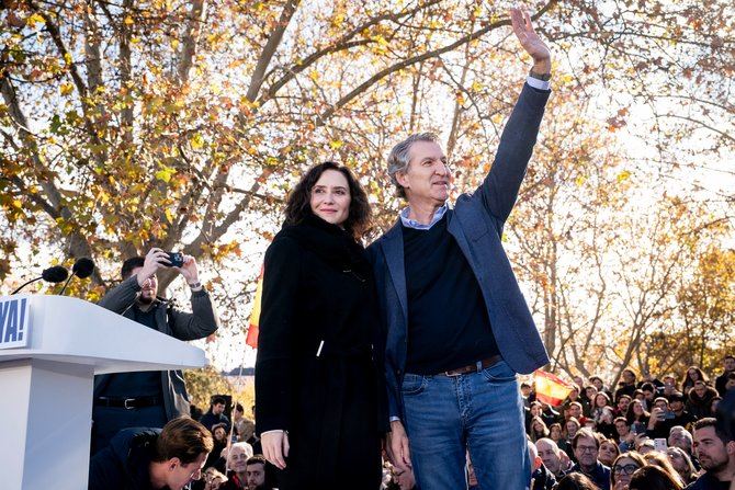 Aparte de Isabel Díaz Ayuso, que ha ejercido de anfitriona, han asistido: Alfonso Rueda (Galicia), Fernando López Miras (Murcia), Alfonso Fernández Mañueco (Castilla y León), María José Sáenz de Buruaga (Cantabria), Juanfran Pérez Llorca (C.Valenciana), Jorge Azcón (Aragón), Marga Prohens (Baleares) y Juan José Imbroda (Melilla).