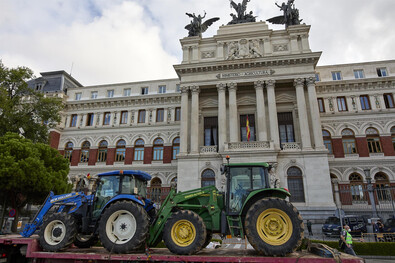 Protesta con 500 tractores, en la capital