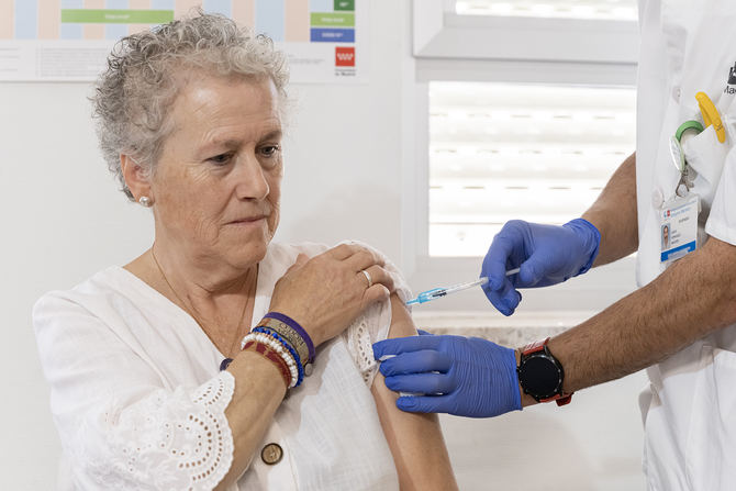 Esta nueva campana comenzo a funcionar el pasado 15 de septiembre, con el objetivo de llegar a 50.000 personas de mas de 60 anos que viven en residencias.