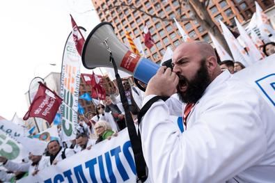 Médicos en huelga, por sus derechos