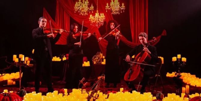 Durante esos cuatro días, un tenor y una soprano interpretarán el tema principal de la obra de Andrew Lloyd Webber para un grupo reducido de asistentes en el vestíbulo de la emblemática estación.