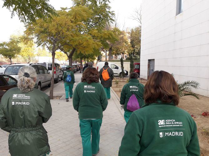 Por edad de las trabajadoras, el segmento más perjudicado es el de las mujeres menores de 25 y mayores de 45 años.