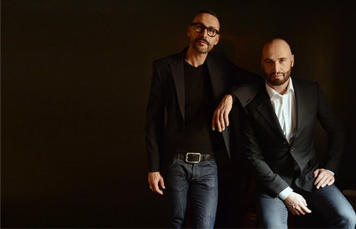 Con Campa Venice, Alessio y Nicola han fundado una marca que es más que un nombre: es un manifiesto de estilo que combina hospitalidad, diseño y estilo de vida, presentando Venecia en clave contemporánea. 