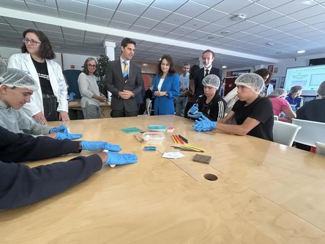 El consejero de Educacion, Ciencia y Universidades, Emilio Viciana, ha asistido este viernes a una de las actividades, organizada por la Universidad Politecnica de Madrid.