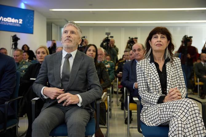 La ministra de Igualdad, Ana Redondo, y el ministro del Interior, Fernando Grande-Marlaska, presentan el nuevo modelo de respuesta policial a la violencia de género.