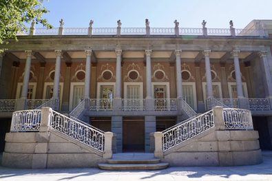 El Palacio de El Capricho, como nuevo