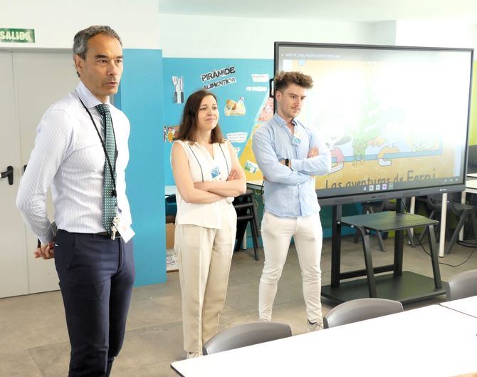 Durante la charla, el dermatólogo pudo averiguar los conocimientos que los niños y niñas tienen acerca de la importancia de la fotoprotección, especialmente en una época en la que aumenta la exposición solar.