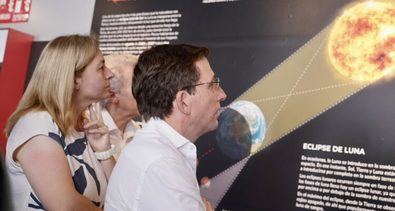 El Planetario de Madrid ofrece, hasta el 12 de agosto, la proyección inmersiva 'Trío de eclipses', talleres infantiles, encuentros con especialistas y actividades divulgativas.