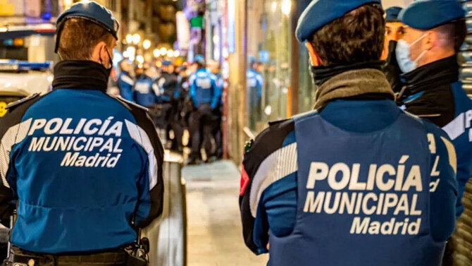 El Ayuntamiento de Madrid blinda la ciudad ante la celebración de Halloween y el Día de Todos los Santos, con 1.700 agentes durante las jornadas festivas.