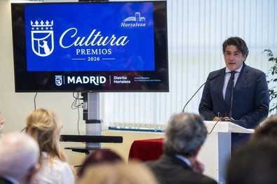 Pérez ha agradecido a los premiados “su inestimable trabajo, compromiso y dedicación, que han contribuido al enriquecimiento cultural de nuestra ciudad en sus diversas manifestaciones artísticas”.