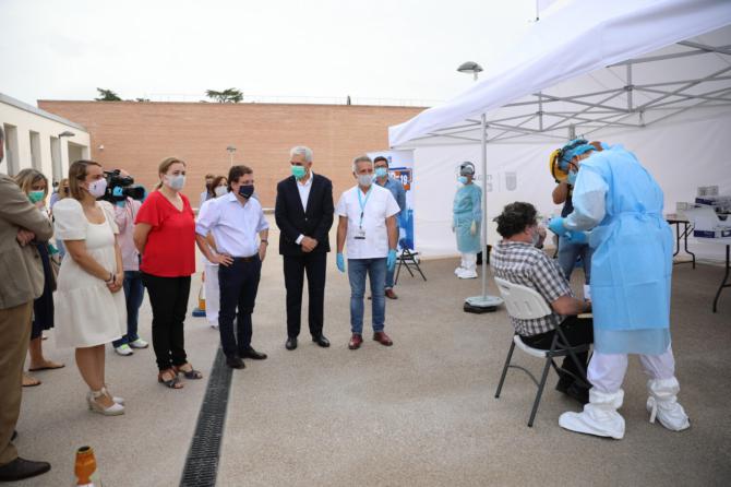 El dispositivo de Madrid Salud para las PCR en la Casa de Campo se desmontará para trasladarse a la sede de la EMT en Sanchinarro.