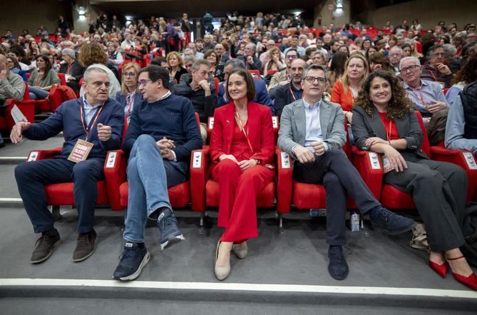 El PSOE Madrid se asoma a unas primarias que se prevén de alta tensión entre la actual portavoz en el Ayuntamiento de Madrid, Reyes Maroto, y la portavoz adjunta, Enma López, por ser la cabeza socialista para disputarle la Alcaldía a José Luis Martínez-Almeida (PP) en 2027.