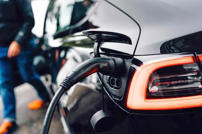 Los puntos de recarga que han mostrado un mayor crecimiento en el año son los de alta potencia: un 106,47% en aquellos puntos que van de 50 a 250 kW, y un 85,82% en los que superan la potencia de 250 kW.