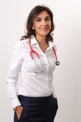 En la imagen,  la pediatra y alergóloga Dra. Cristina Ortega Casanueva, coordinadora de la Unidad de Alergia y Neumología Infantil del Hospital Quirónsalud San José.