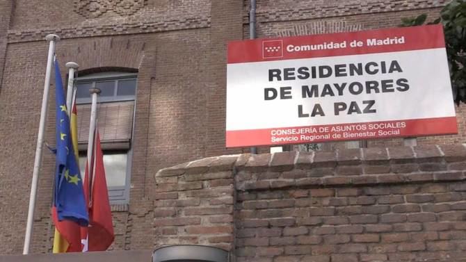 Se han intervenido un total de 144 residencias públicas y privadas, con 57 equipos presenciales de profesionales sanitarios, pertenecientes a Atención Primaria y a hospitales de la red sanitaria. 